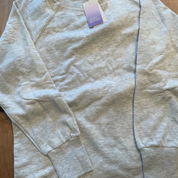 Target 🎯 brand crew neck sweatshirt - Picture 3 of 4